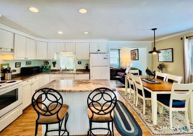 19 Old Forge Road, Westbrook, CT 06498