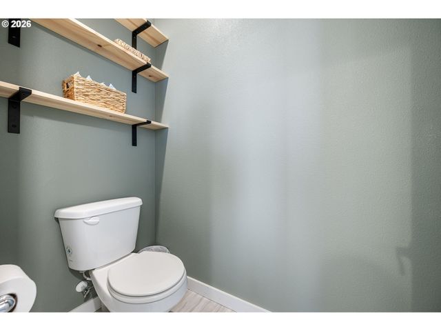 763 S 53RD Pl, Springfield, OR 97478