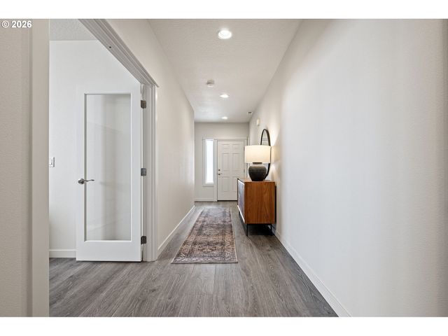 763 S 53RD Pl, Springfield, OR 97478