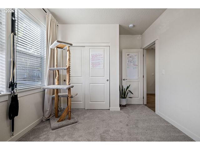 763 S 53RD Pl, Springfield, OR 97478