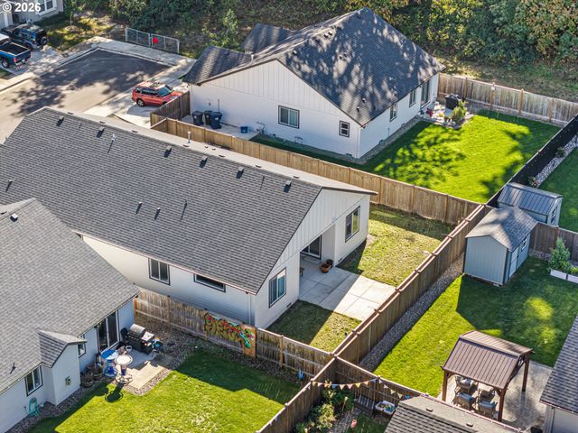 763 S 53RD Pl, Springfield, OR 97478