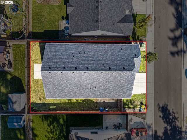 763 S 53RD Pl, Springfield, OR 97478