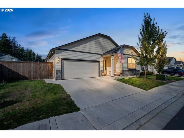 763 S 53RD Pl, Springfield, OR 97478