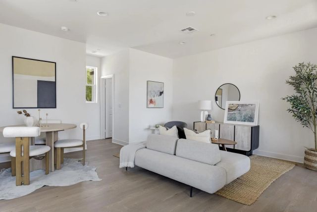 305 Ishaan, San Marcos, CA 92069