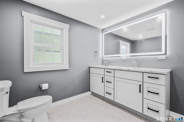 26 George Washington Turnpike, Burlington, CT 06013