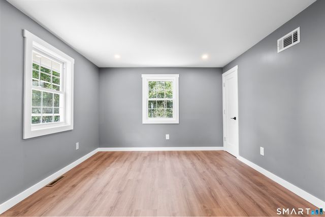 26 George Washington Turnpike, Burlington, CT 06013