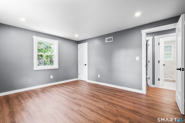 26 George Washington Turnpike, Burlington, CT 06013