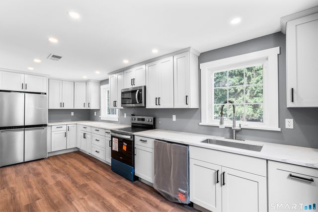 26 George Washington Turnpike, Burlington, CT 06013