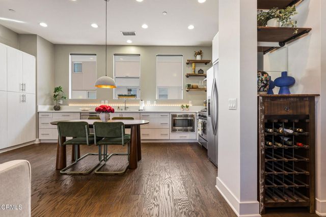 2203 Selig Drive, Los Angeles, CA 90026