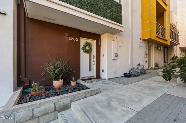2203 Selig Drive, Los Angeles, CA 90026