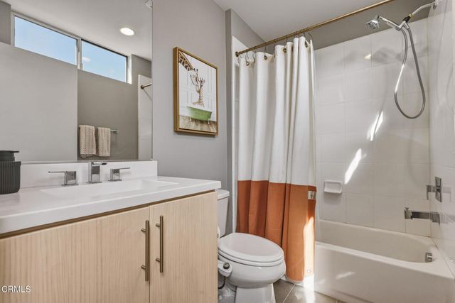 2203 Selig Drive, Los Angeles, CA 90026