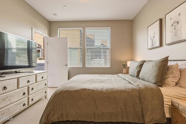2203 Selig Drive, Los Angeles, CA 90026