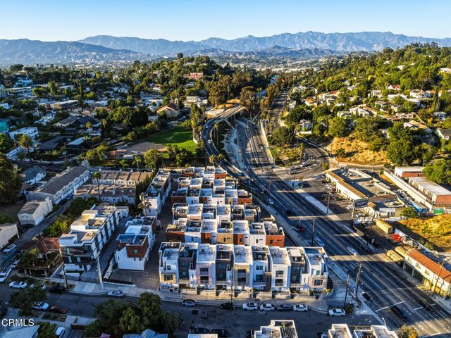 2203 Selig Drive, Los Angeles, CA 90026