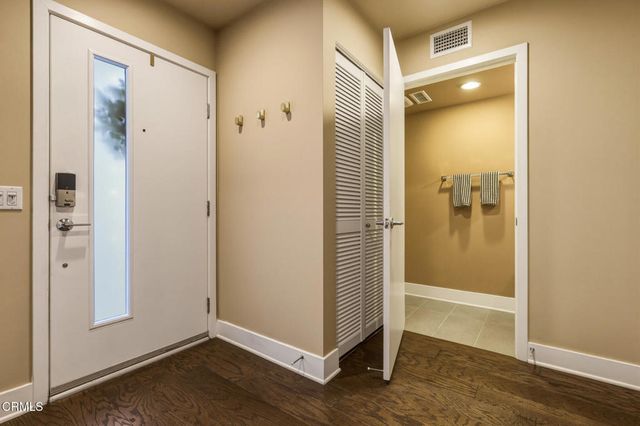 2203 Selig Drive, Los Angeles, CA 90026