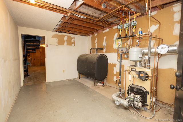 78 South Eagle Street, Plymouth, CT 06786