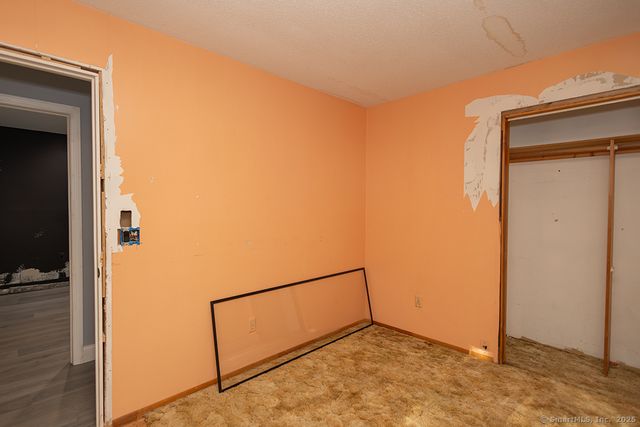 78 South Eagle Street, Plymouth, CT 06786