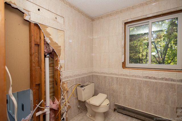 78 South Eagle Street, Plymouth, CT 06786