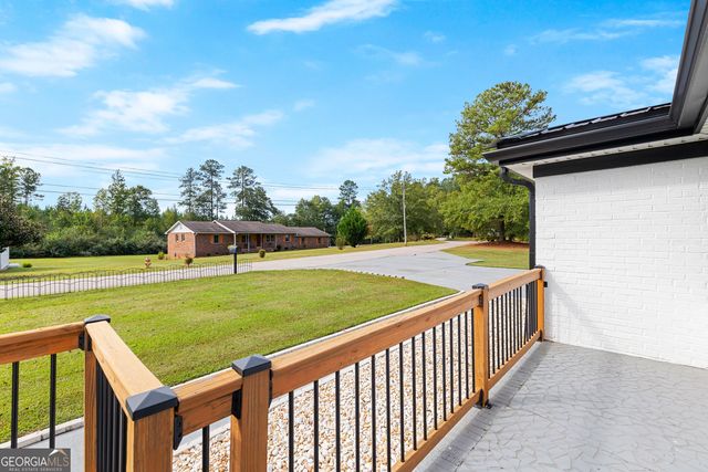 105 Ransby Drive, Hogansville, GA 30230