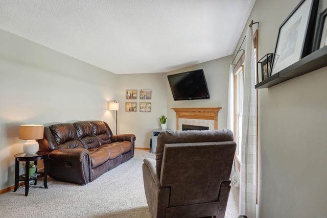 1225 Fleur Drive, Waterloo, IA 50701