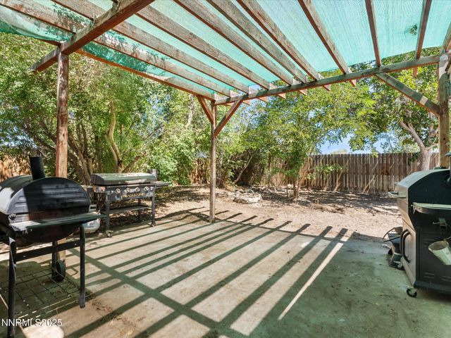 327 Burntwood Street, Fallon, NV 89406