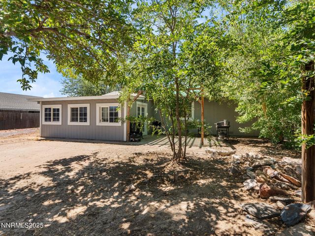 327 Burntwood Street, Fallon, NV 89406