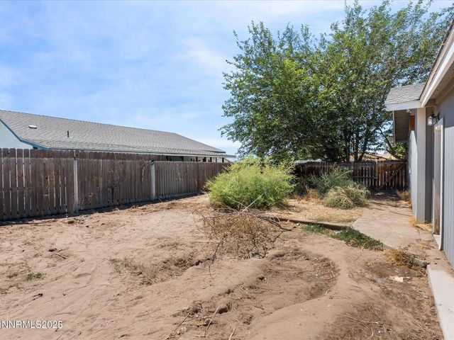 327 Burntwood Street, Fallon, NV 89406