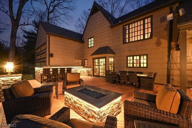 545 JOHNSTON DRIVE, Watchung Boro, NJ 07069