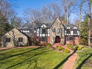 545 JOHNSTON DRIVE, Watchung Boro, NJ 07069