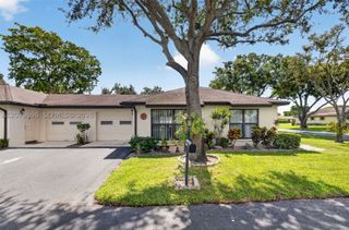 10086 Eaglewood Rd B, Boynton Beach, FL 33436