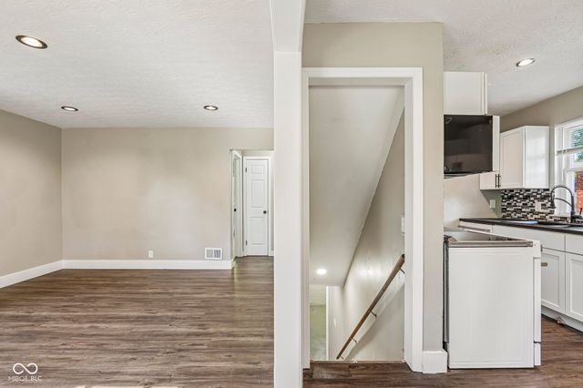 314 S Webster Avenue, Indianapolis, IN 46219