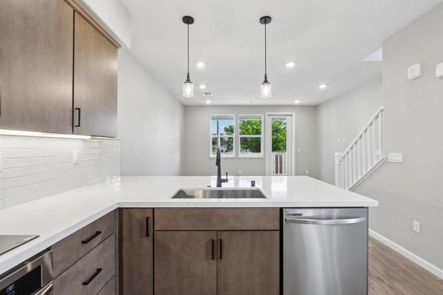 37437 Fremont Boulevard, Fremont, CA 94536