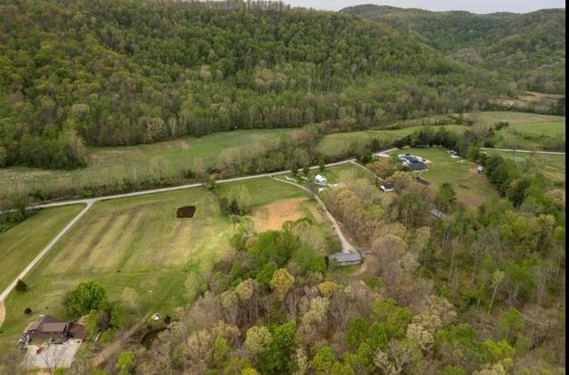 6130 Hardwicks Creek Road, Clay City, KY 40312