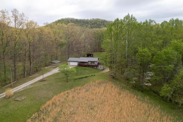 6130 Hardwicks Creek Road, Clay City, KY 40312