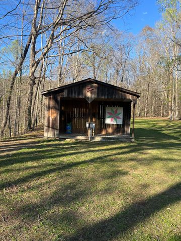 6130 Hardwicks Creek Road, Clay City, KY 40312