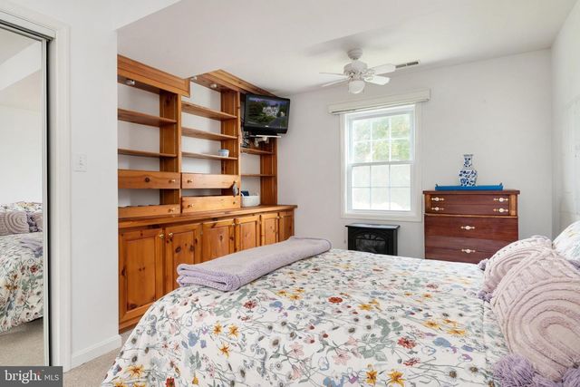 2814 RIDGE RD, Huntingtown, MD 20639