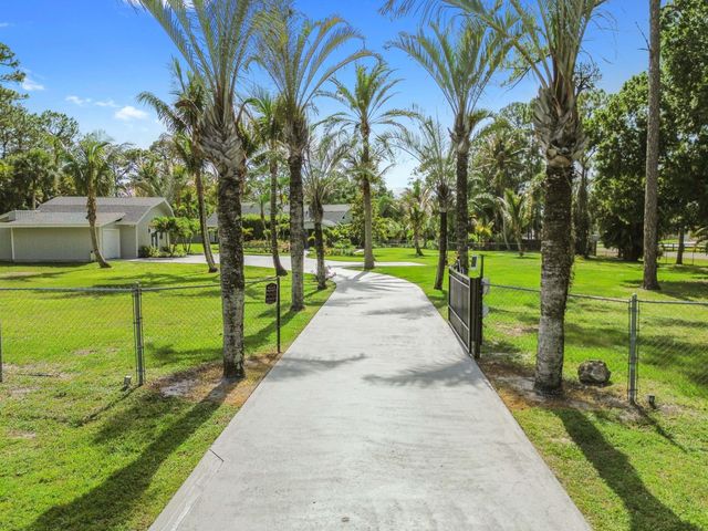 13480 42nd Road N, West Palm Beach, FL 33411