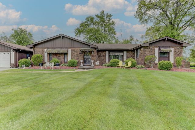 126 Denell Drive, Crete, IL 60417