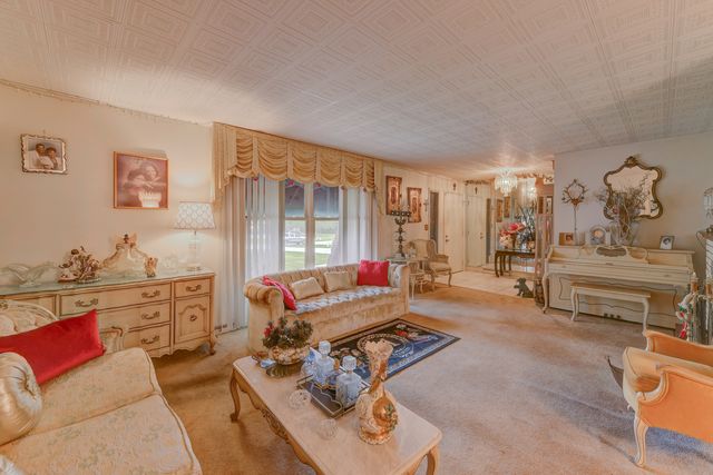 126 Denell Drive, Crete, IL 60417