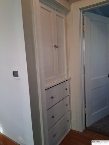 4669 Pine Street, Omaha, NE 68106