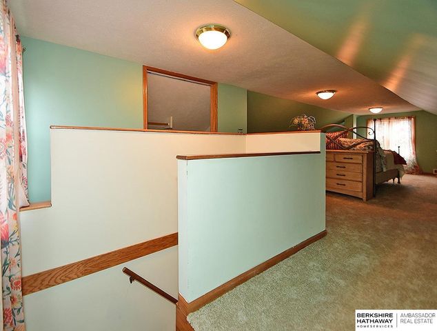 4669 Pine Street, Omaha, NE 68106