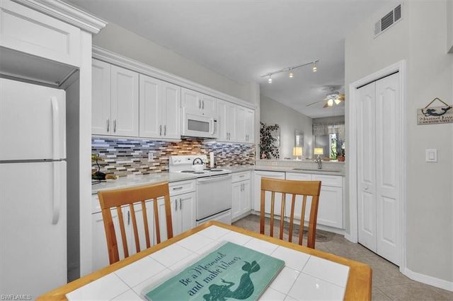 8075 Tiger CV # 1706, Naples, FL 34113