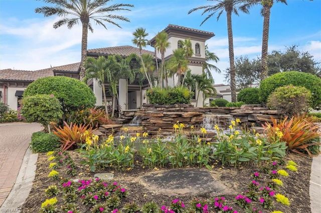 8075 Tiger CV # 1706, Naples, FL 34113