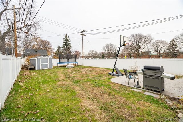 1621 Whitcomb Avenue, Royal Oak, MI 48073