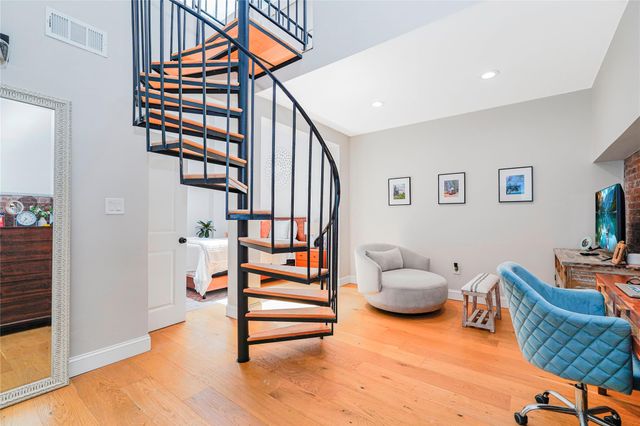 46 Bay St Landing Q1F, Staten Island, NY 10301