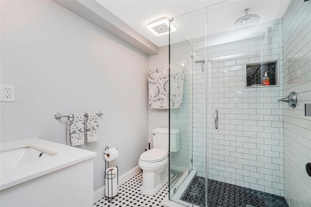 46 Bay St Landing Q1F, Staten Island, NY 10301