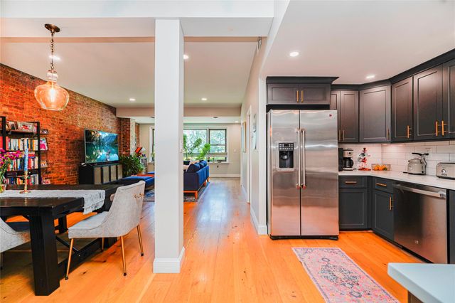 46 Bay St Landing Q1F, Staten Island, NY 10301