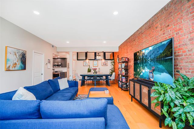 46 Bay St Landing Q1F, Staten Island, NY 10301