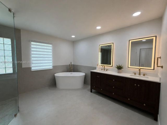 15720 SW 56th St, Southwest Ranches, FL 33331
