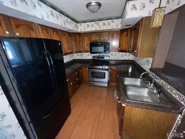 1108 N 39th Street, Belleville, IL 62226