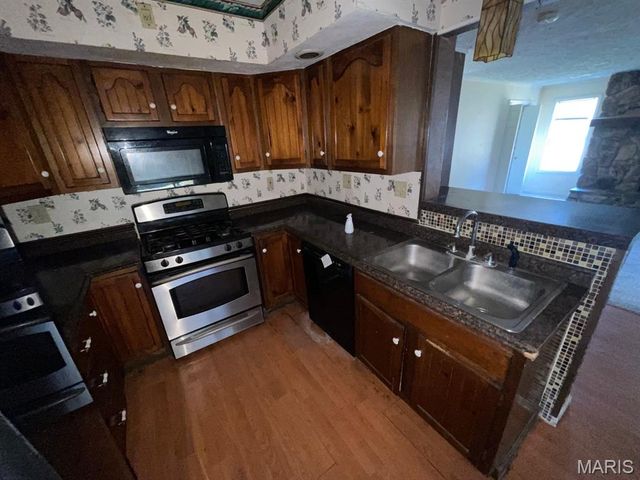 1108 N 39th Street, Belleville, IL 62226